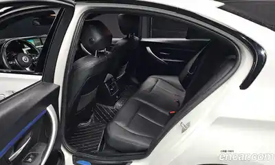 BMW 3-Series 2016 2.0 Автомат в Москве № 193017, миниатюра 11