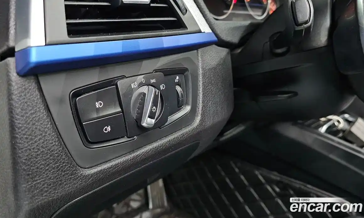 BMW 3-Series 2016 2.0 Автомат в Москве № 193017, фото 16