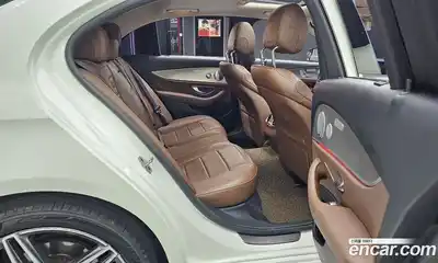 Mercedes-Benz E-Class 2019 2.0 Автомат в Москве № 195697, миниатюра 12