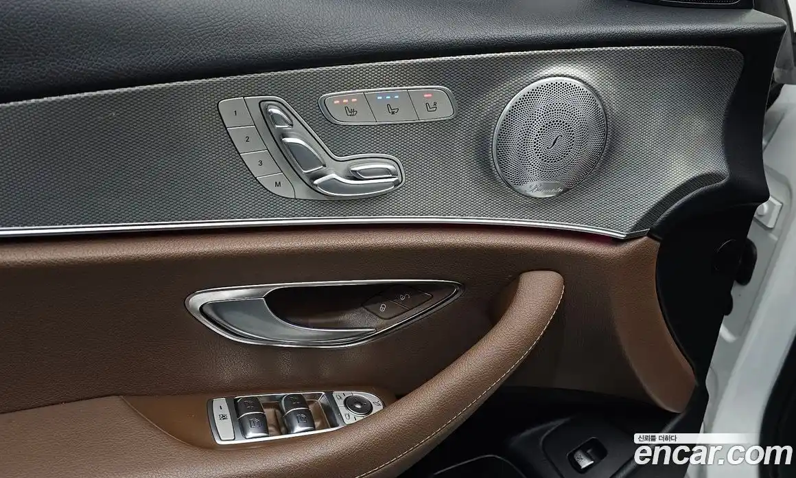 Mercedes-Benz E-Class 2019 2.0 Автомат в Москве № 195697, фото 16