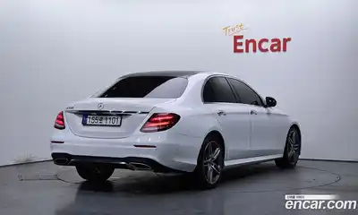 Mercedes-Benz E-Class 2019 2.0 Автомат в Москве № 195697, миниатюра 2