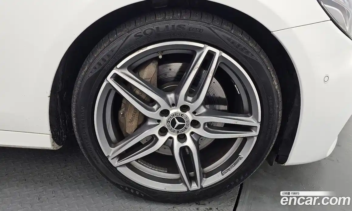 Mercedes-Benz E-Class 2019 2.0 Автомат в Москве № 195697, фото 5