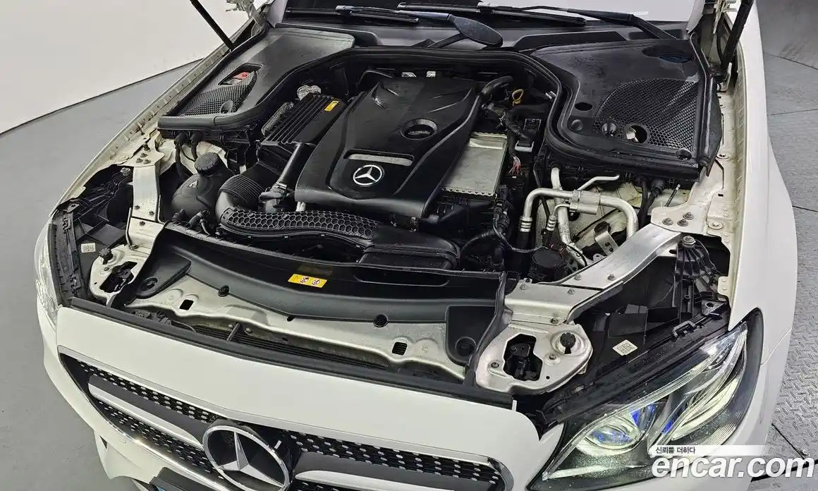 Mercedes-Benz E-Class 2019 2.0 Автомат в Москве № 195697, фото 6