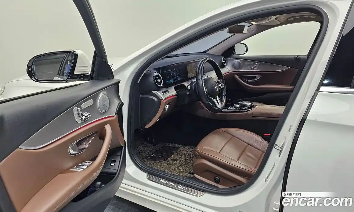 Mercedes-Benz E-Class 2019 2.0 Автомат в Москве № 195697, фото 10