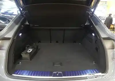 Porsche Cayenne 2024 3.0 Автомат в Москве № 197854, миниатюра 4