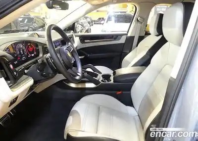 Porsche Cayenne 2024 3.0 Автомат в Москве № 197854, миниатюра 10