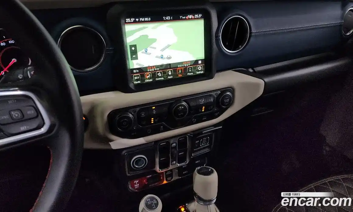 Jeep Gladiator 2022 3.6 Автомат в Москве № 199419, фото 16