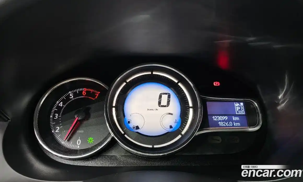 Renault SM3 2014 1.6 Автомат в Москве № 208699, фото 13