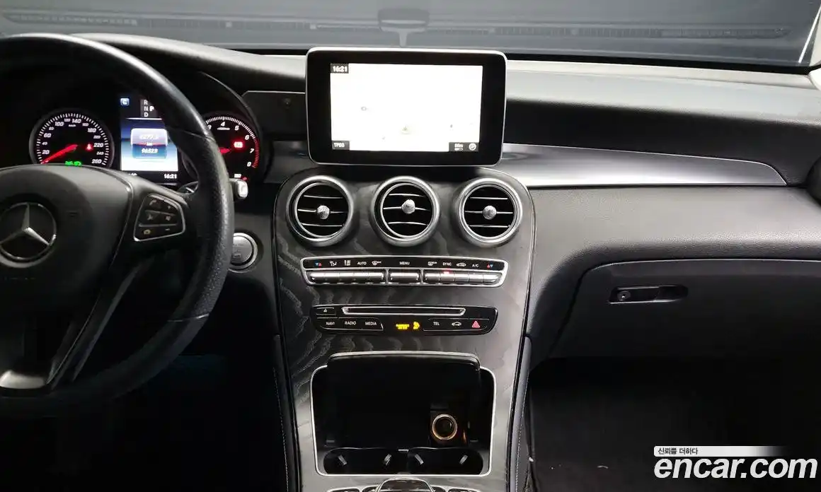 Mercedes-Benz GLC-Class 2019 2.0 Автомат в Москве № 211956, фото 14