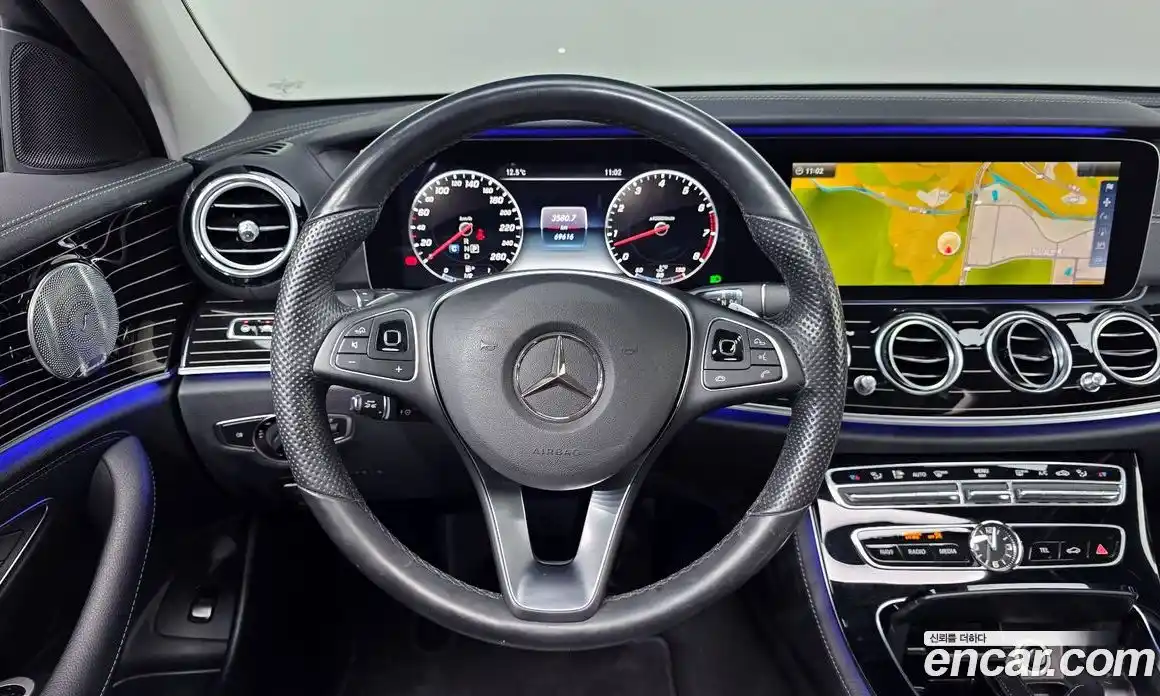 Mercedes-Benz E-Class 2017 3.0 Автомат в Москве № 212028, фото 12