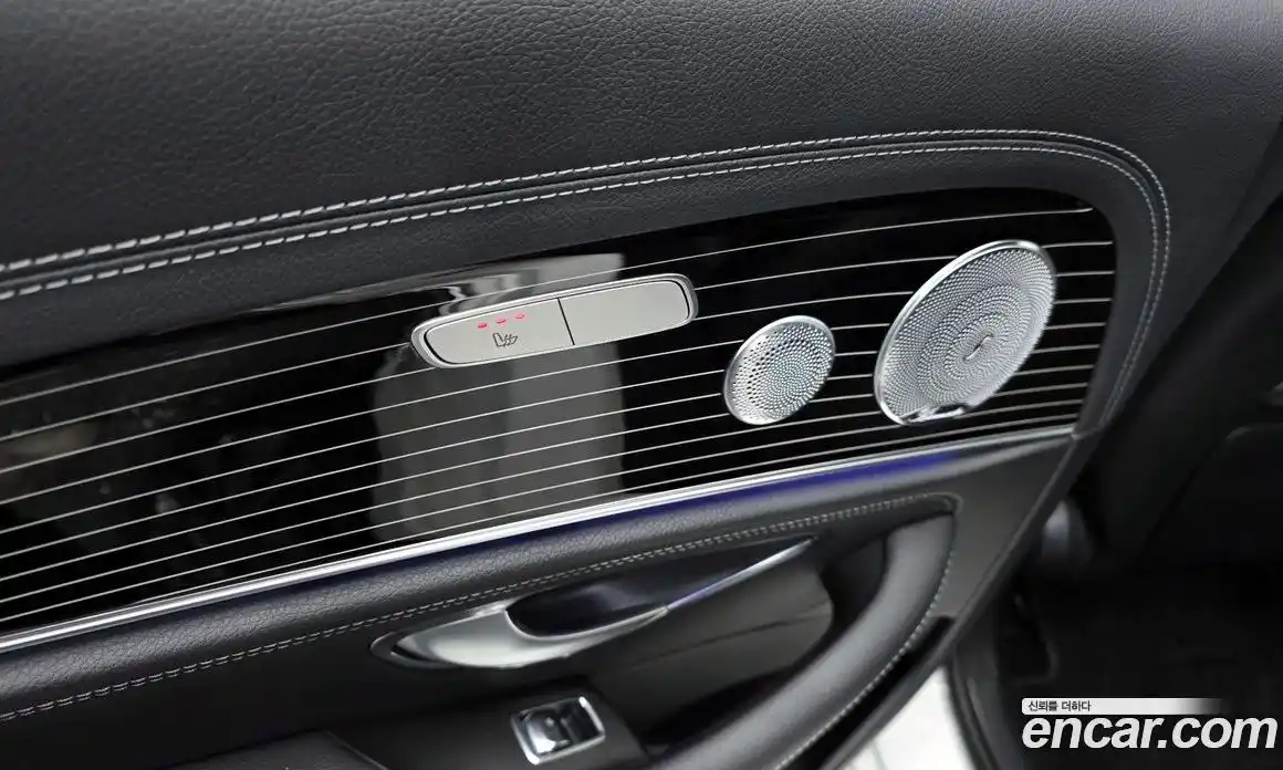 Mercedes-Benz E-Class 2017 3.0 Автомат в Москве № 212028, фото 10