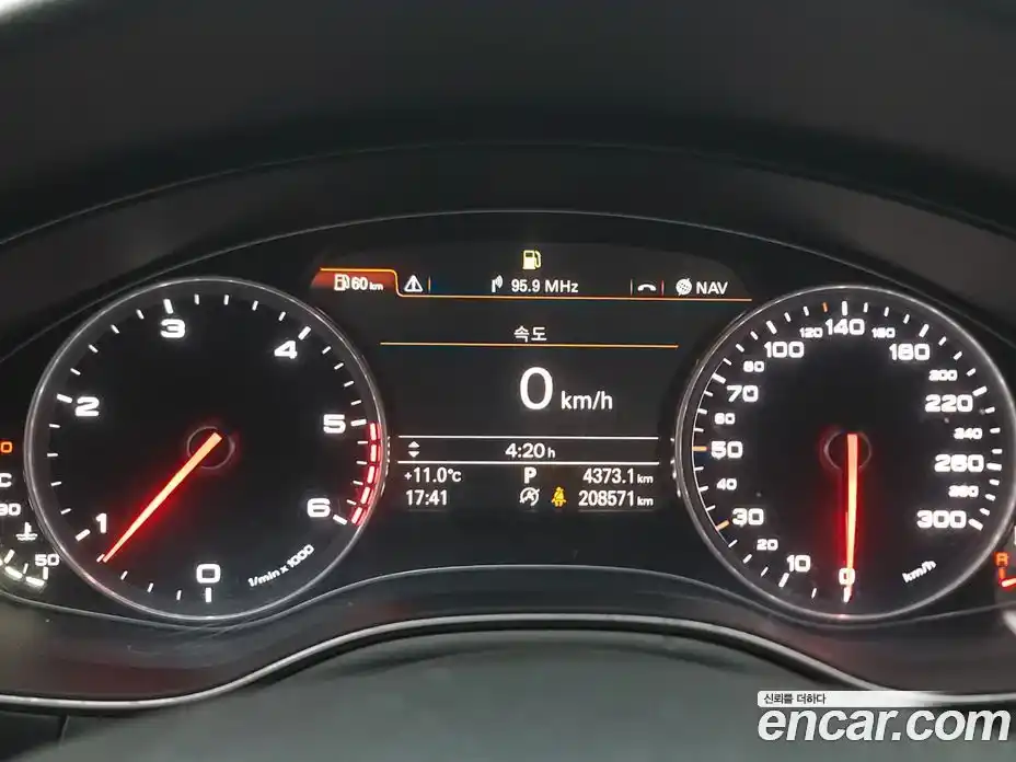 Audi A6 2015 3.0 Автомат в Москве № 212729, фото 8