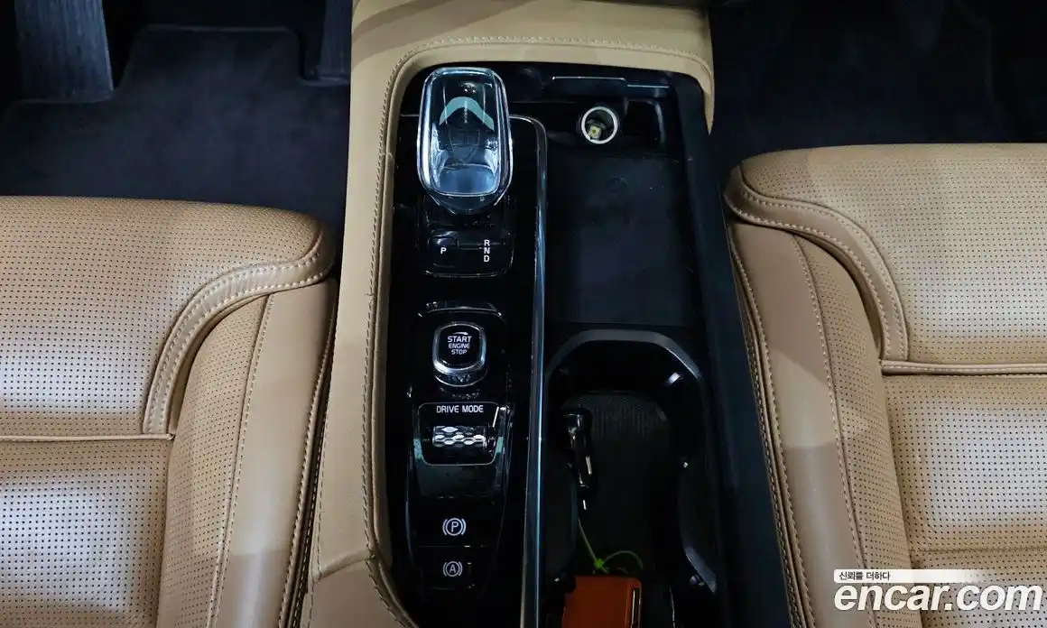 Volvo XC90 2021 2.0 Автомат в Москве № 212804, фото 3