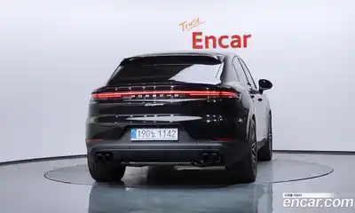Porsche Cayenne 2025 3.0 Автомат в Москве № 212972, миниатюра 4