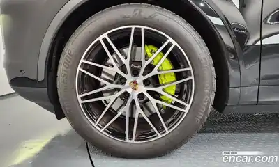 Porsche Cayenne 2025 3.0 Автомат в Москве № 212972, миниатюра 5