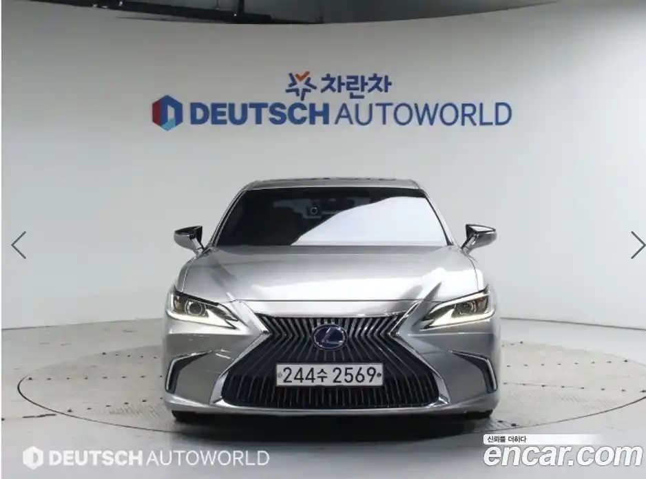 Lexus ES 2019 2.5 Автомат в Москве № 214862, фото 3