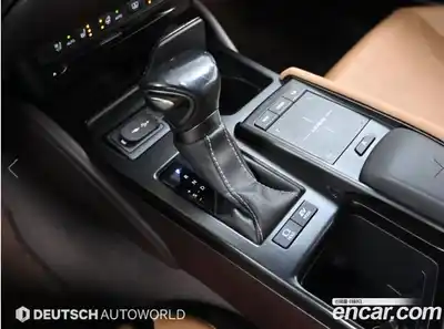 Lexus ES 2019 2.5 Автомат в Москве № 214862, миниатюра 9
