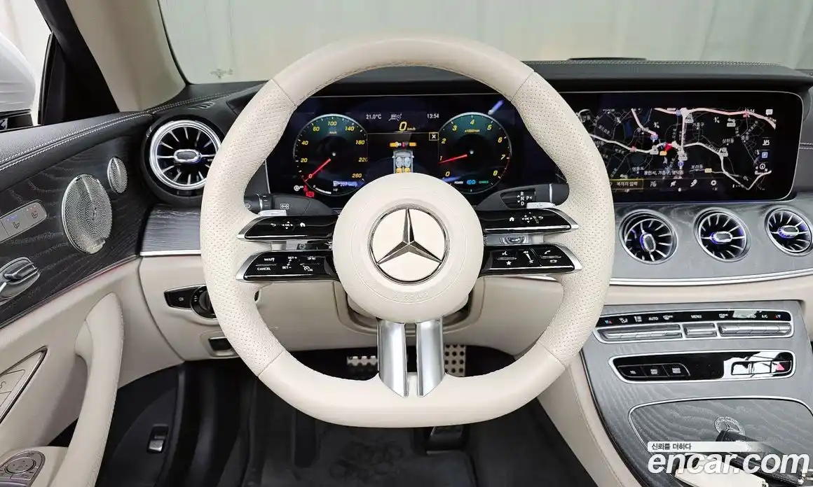 Mercedes-Benz E-Class 2023 3.0 Автомат в Москве № 216038, фото 17