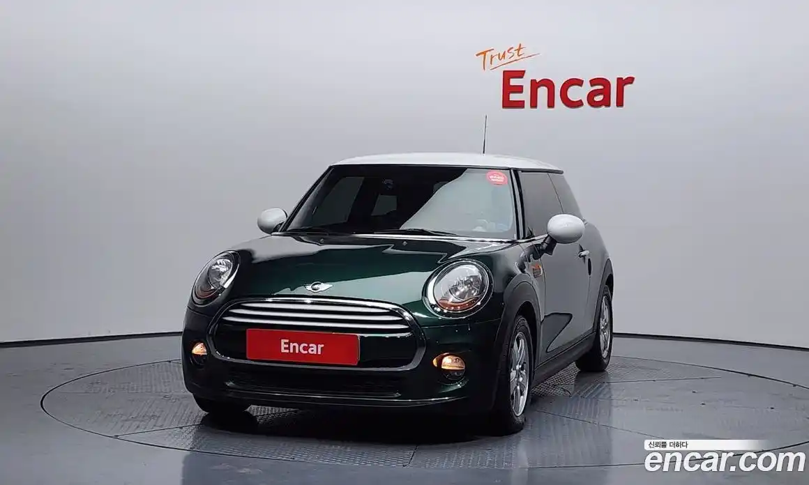 Mini Cooper 2015 1.5 Автомат в Москве № 217356, фото 1