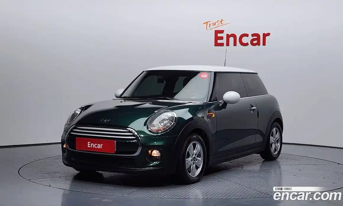 Mini Cooper 2015 1.5 Автомат в Москве № 217356, фото 14