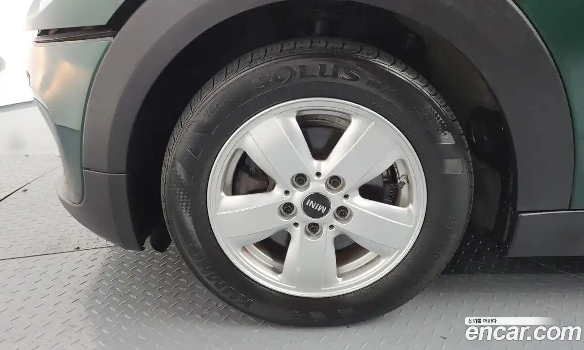 Mini Cooper 2015 1.5 Автомат в Москве № 217356, фото 6