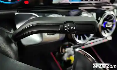 Mercedes-Benz GLB-Class, 2023