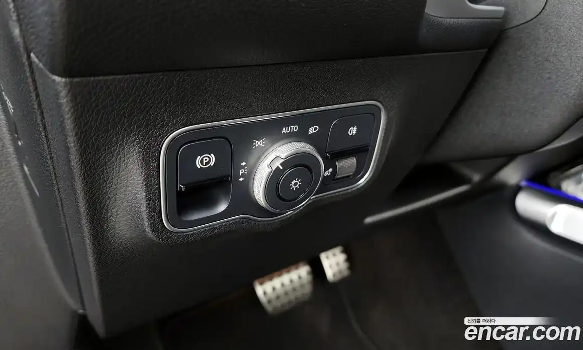 Mercedes-Benz GLB-Class 2023 2.0 Автомат в Москве № 218555, фото 16