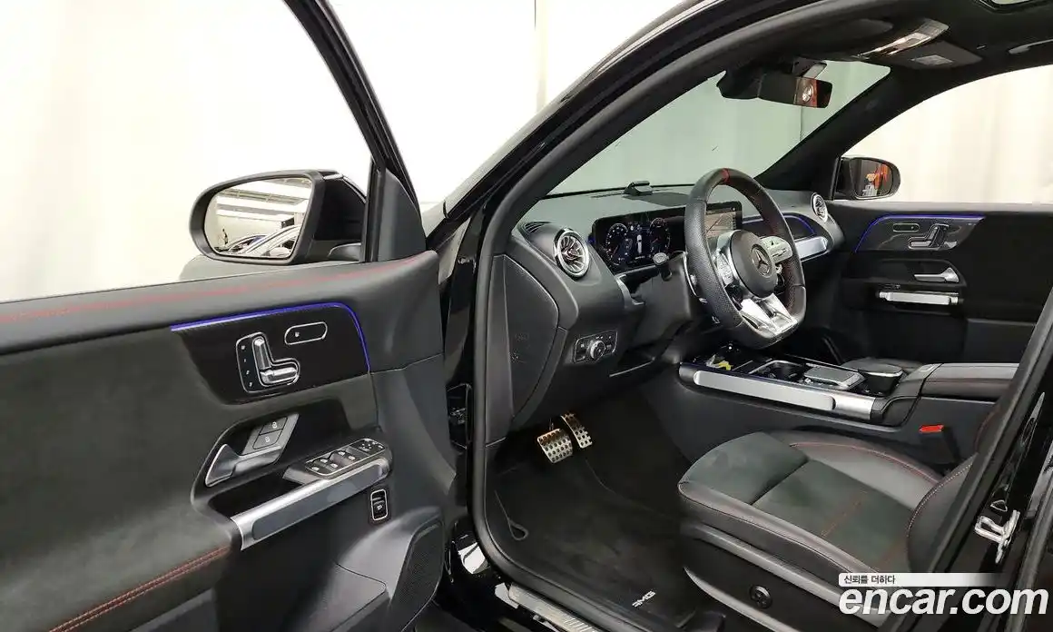 Mercedes-Benz GLB-Class 2023 2.0 Автомат в Москве № 218555, фото 10