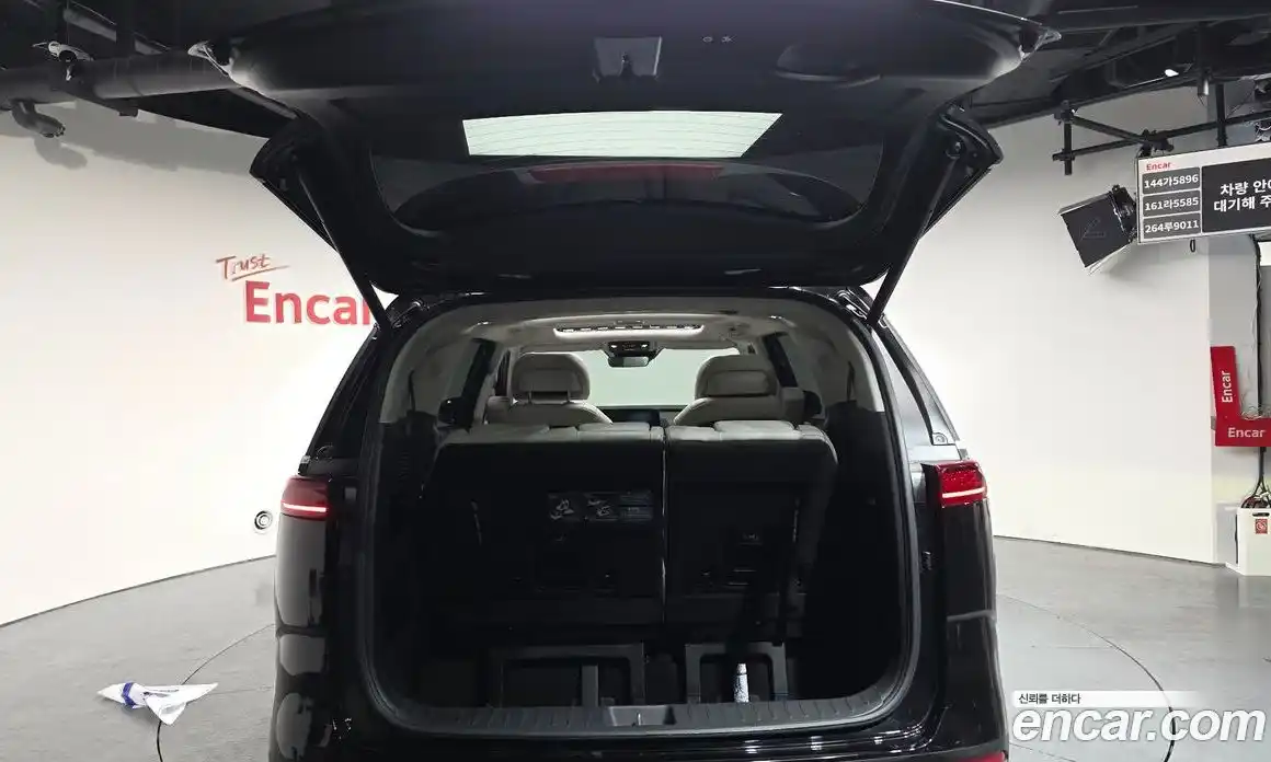 Kia Canival 2023 3.5 Автомат в Москве № 21909, фото 16