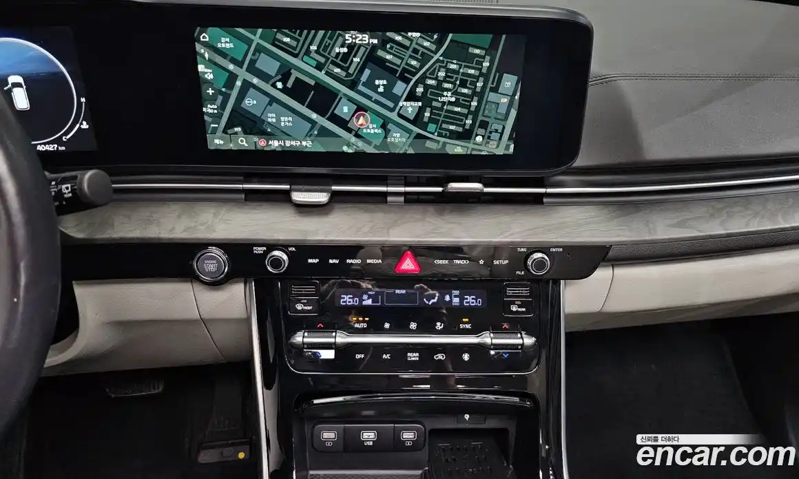 Kia Canival 2023 3.5 Автомат в Москве № 21909, фото 19