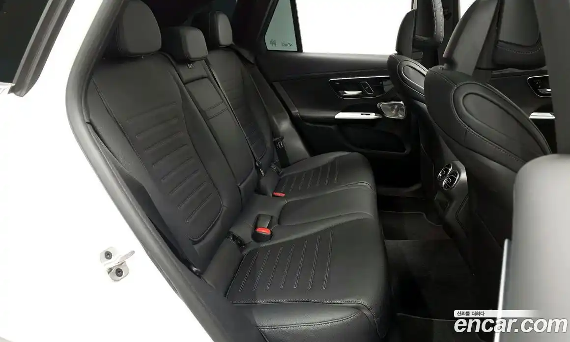 Mercedes-Benz GLC-Class 2024 2.0 Автомат в Москве № 220334, фото 12