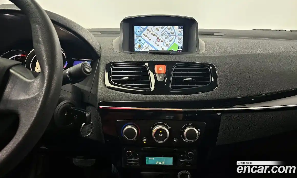 Renault SM3 2016 1.6 Автомат в Москве № 220341, фото 14