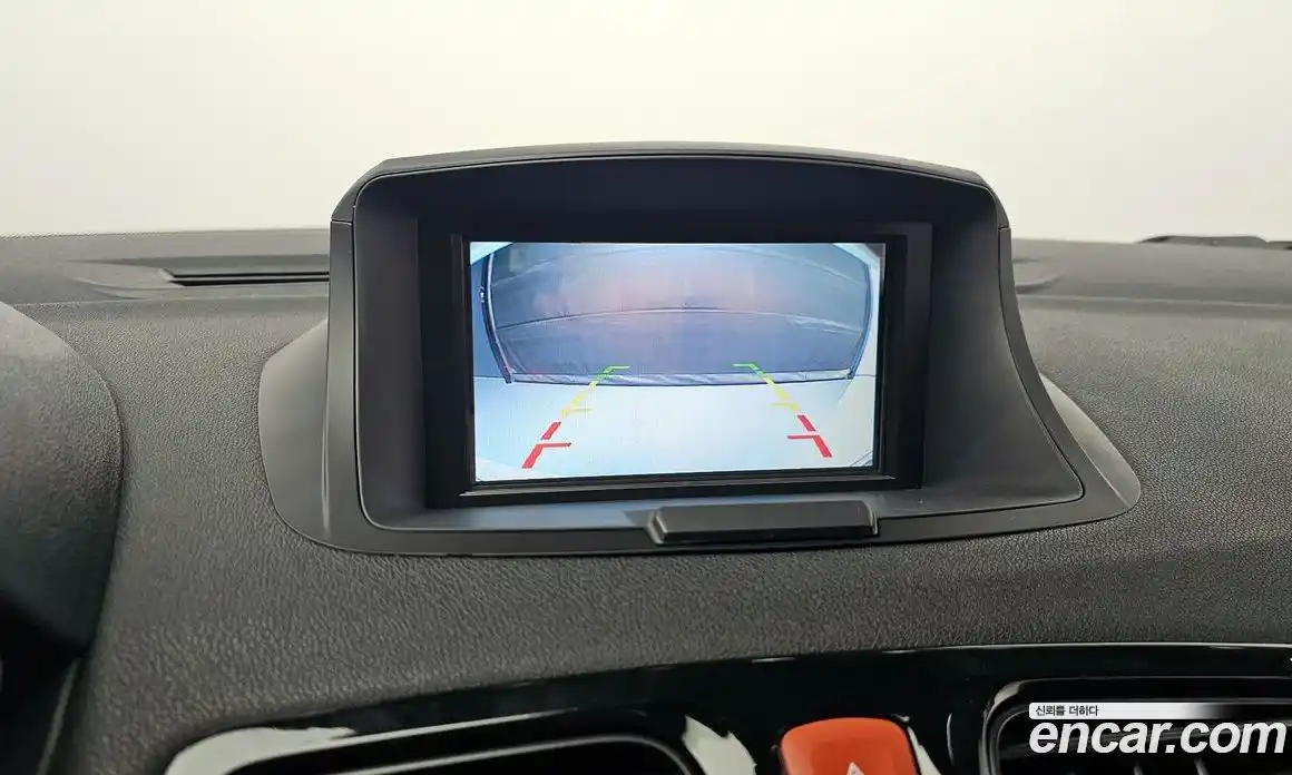 Renault SM3 2016 1.6 Автомат в Москве № 220341, фото 15