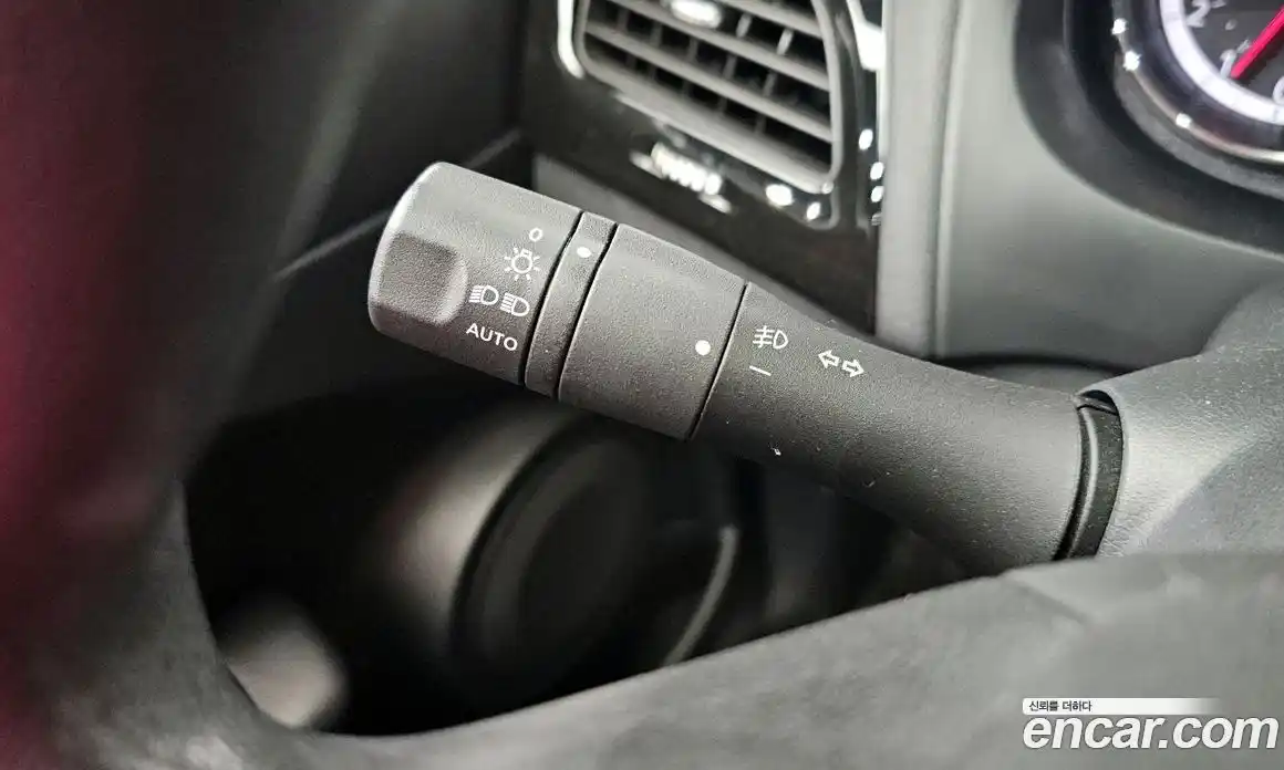 Renault SM3 2016 1.6 Автомат в Москве № 220341, фото 18