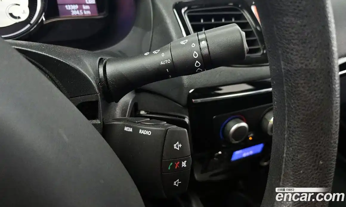 Renault SM3 2016 1.6 Автомат в Москве № 220341, фото 19