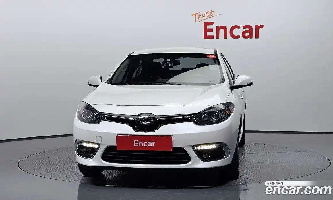 Renault SM3 2016 1.6 Автомат в Москве № 220341, фото 3