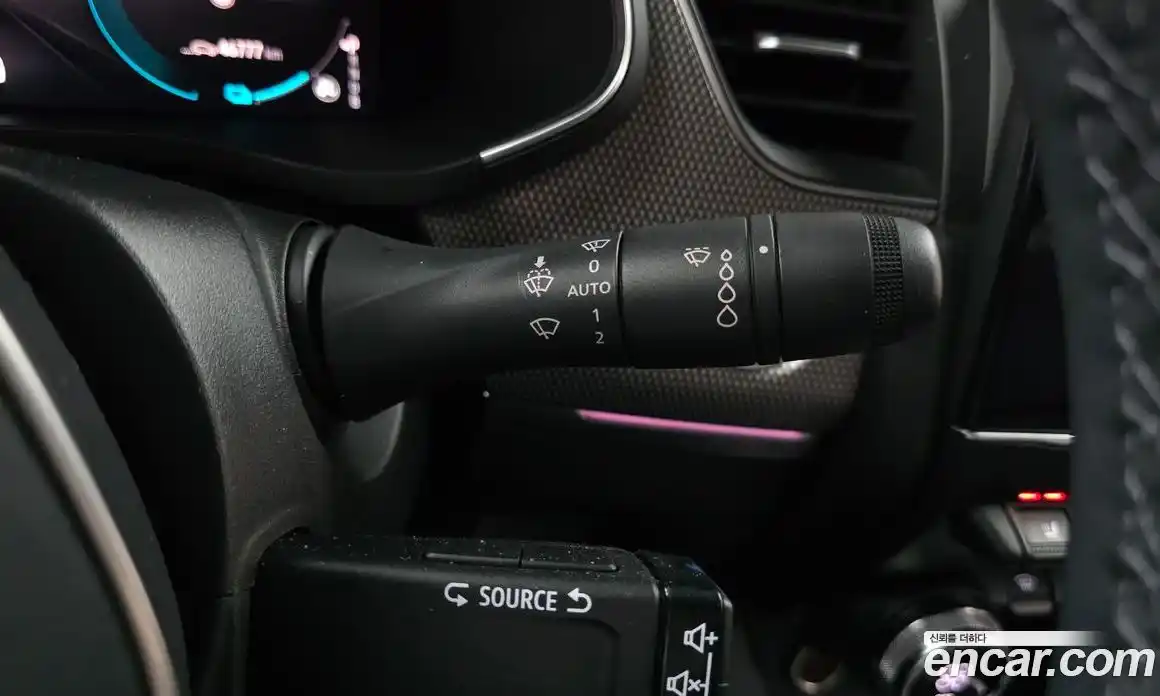 Renault XM3 2024 1.6 Автомат в Москве № 222719, фото 1