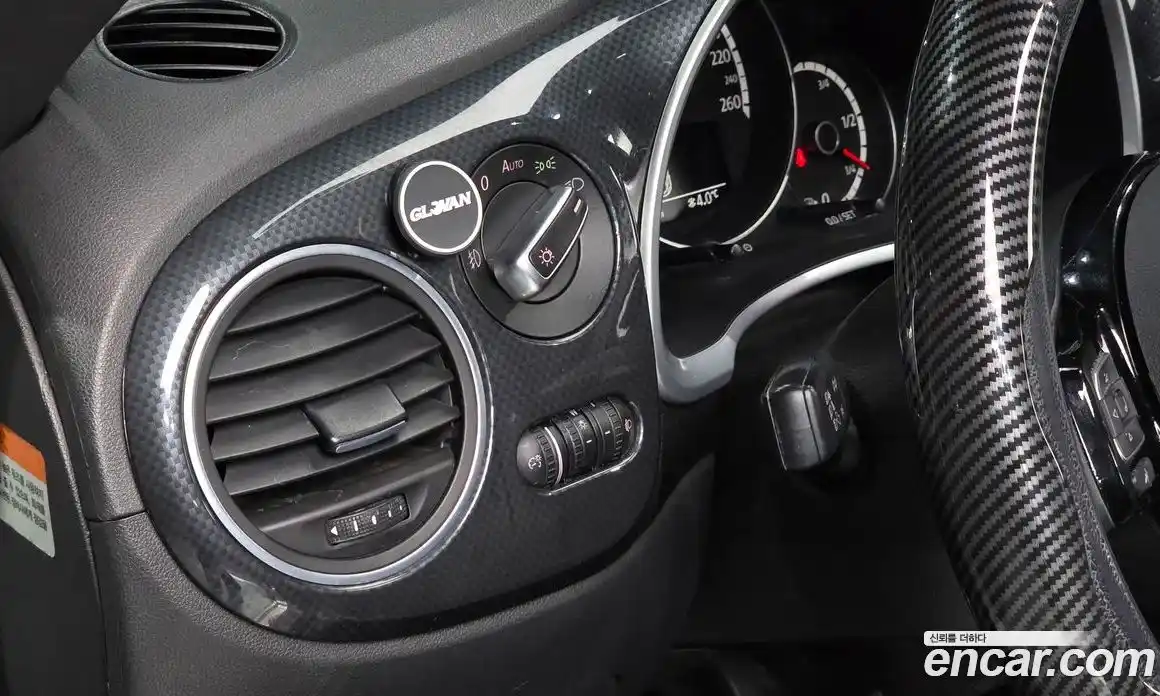 Volkswagen Beatle 2014 2.0 Автомат в Москве № 224102, фото 16