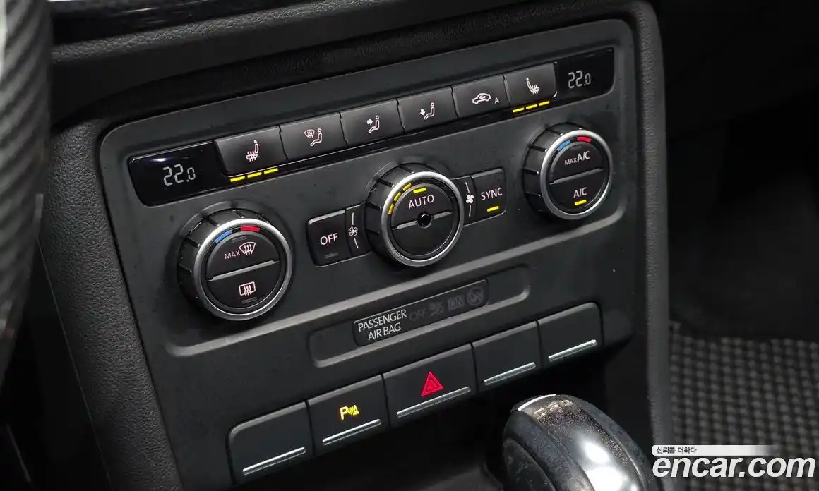 Volkswagen Beatle 2014 2.0 Автомат в Москве № 224102, фото 18