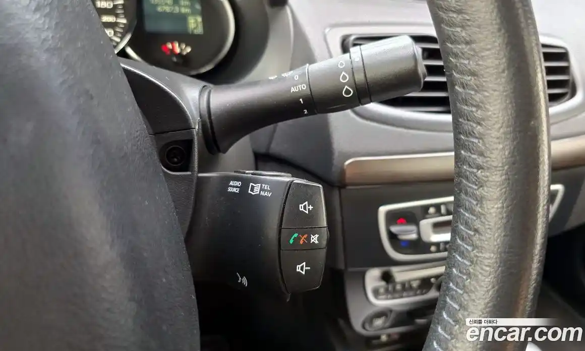 Renault SM3 2010 1.6 Автомат в Москве № 226047, фото 7