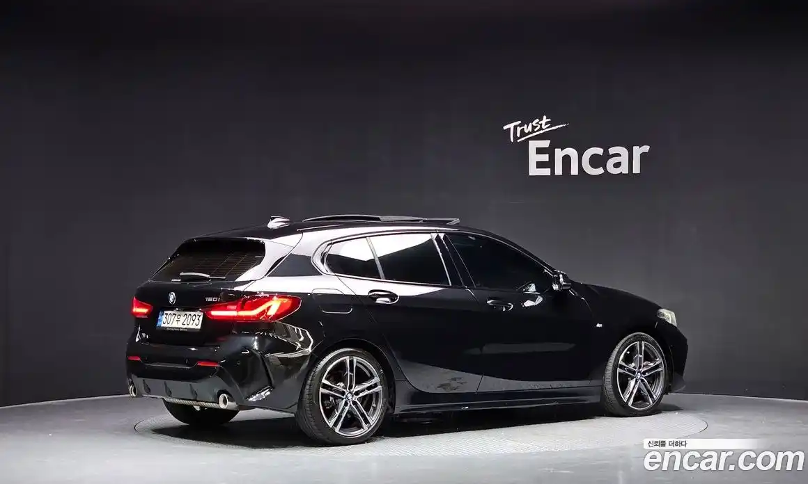 BMW 1-Series 2022 2.0 Автомат в Москве № 228507, фото 11