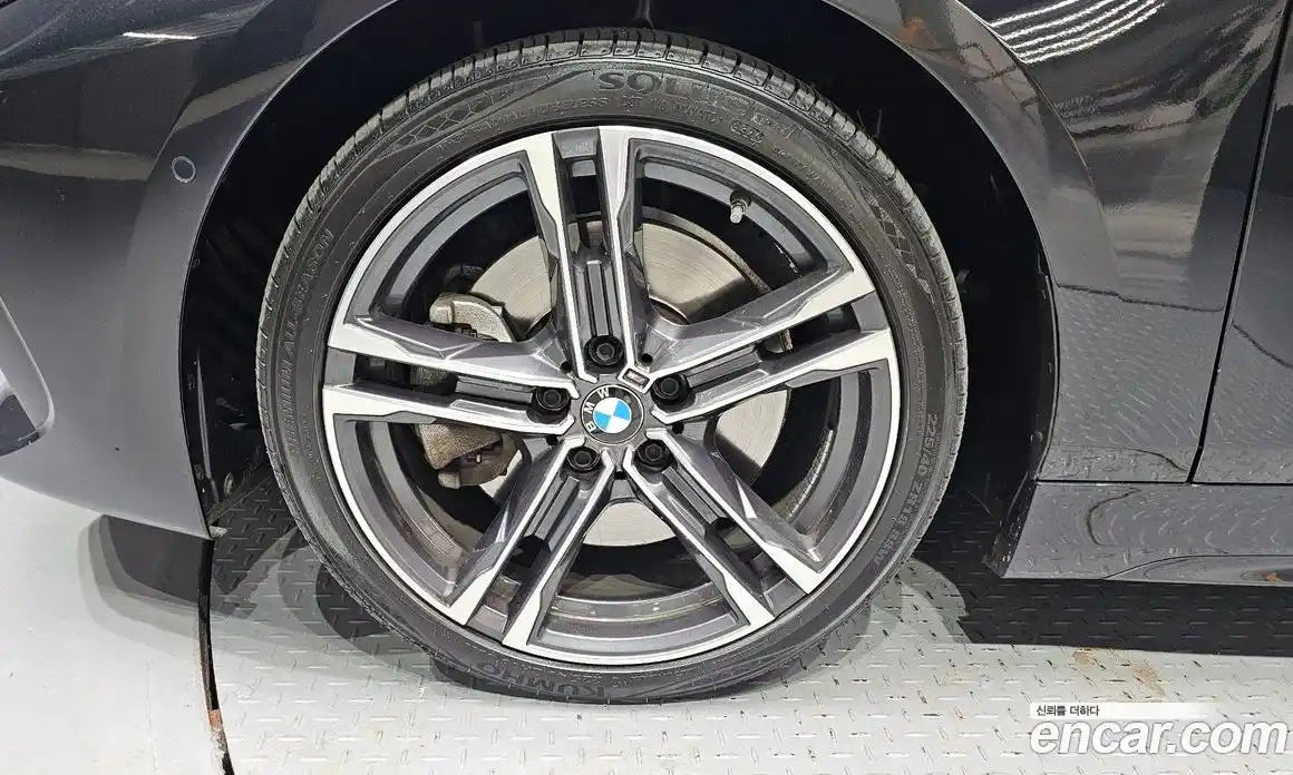 BMW 1-Series 2022 2.0 Автомат в Москве № 228507, фото 8