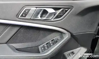 BMW 1-Series 2022 2.0 Автомат в Москве № 228507, миниатюра 10