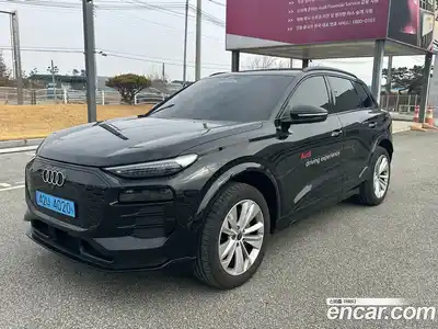 Audi Q6 e-tron, 2025