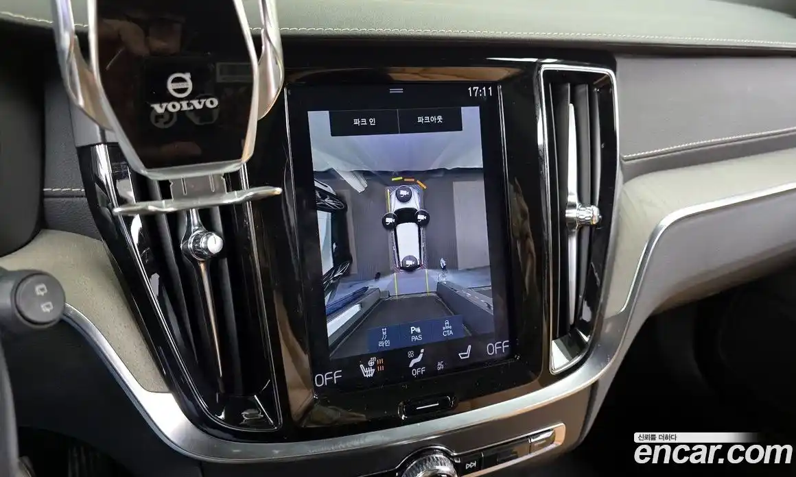 Volvo V60 2019 2.0 Автомат в Москве № 230590, фото 19