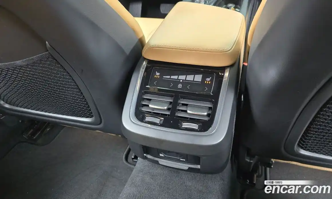 Volvo V60 2019 2.0 Автомат в Москве № 230590, фото 20