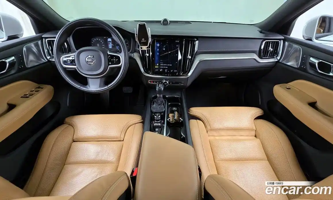 Volvo V60 2019 2.0 Автомат в Москве № 230590, фото 9