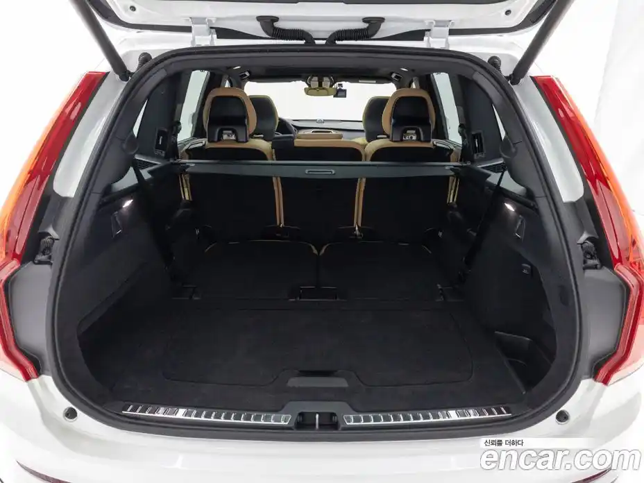 Volvo XC90 2025 2.0 Автомат в Москве № 230781, фото 17