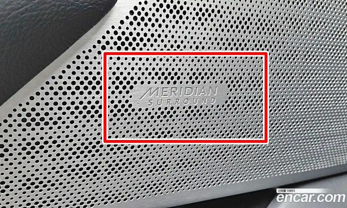 Land Rover Range-Rover Velar 2018 2.0 Автомат в Москве № 231305, фото 15