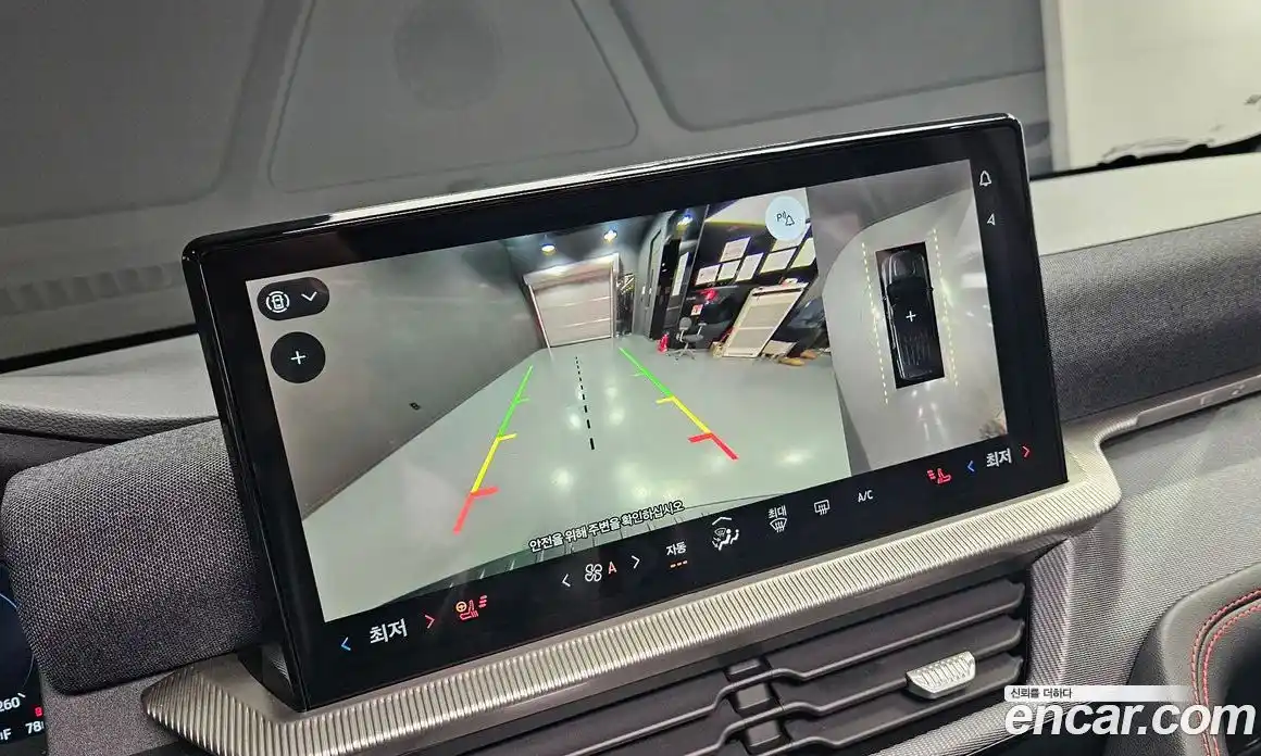 Ford Explorer 2025 2.3 Автомат в Москве № 233220, фото 15